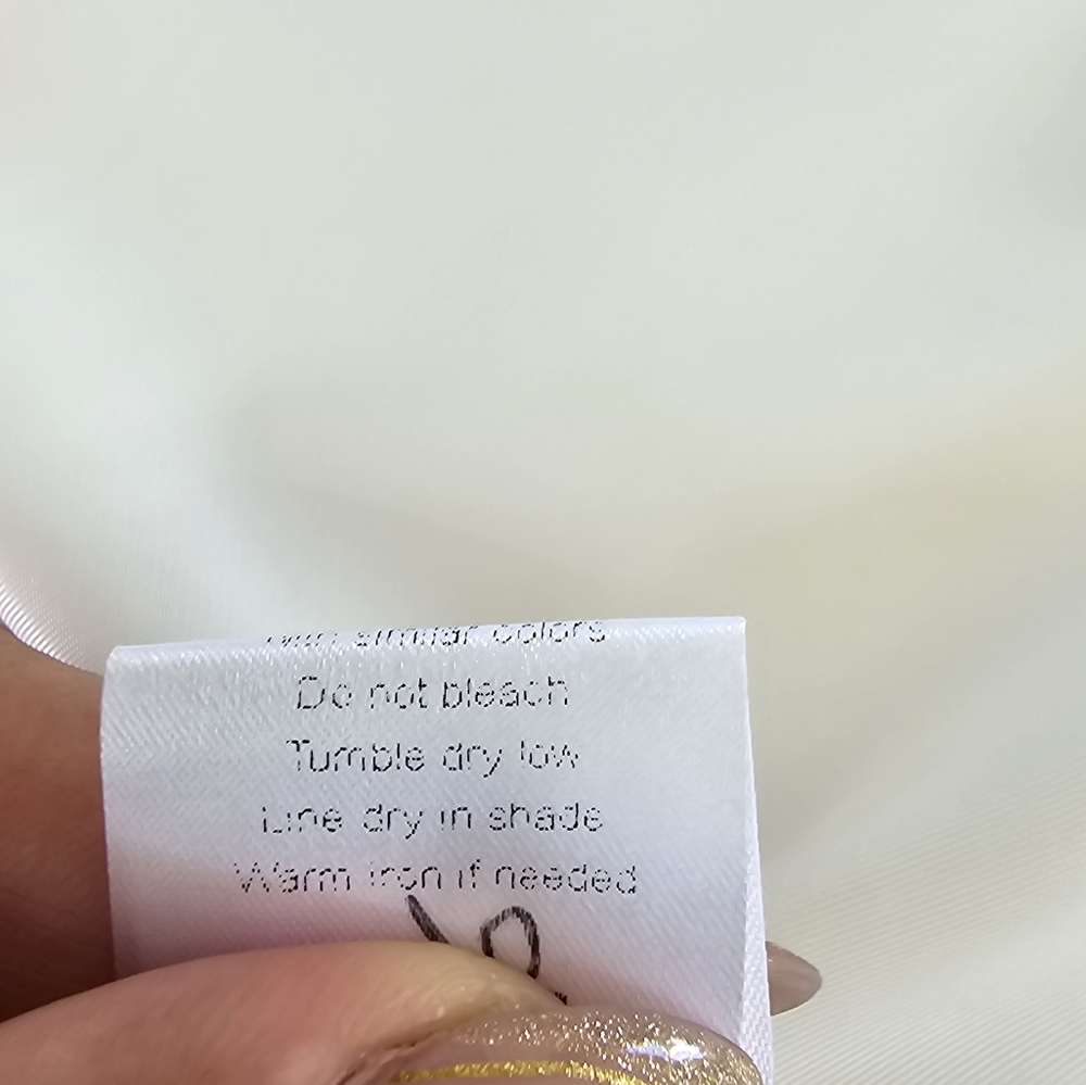 Elegant Woman's White Double-Breasted Fall/Winter Classic Coat with Gold Buttons - Picture 8 of 13